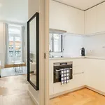 Ave Liberdade Restauradores Deluxe